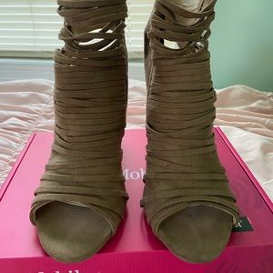 Taupe heels